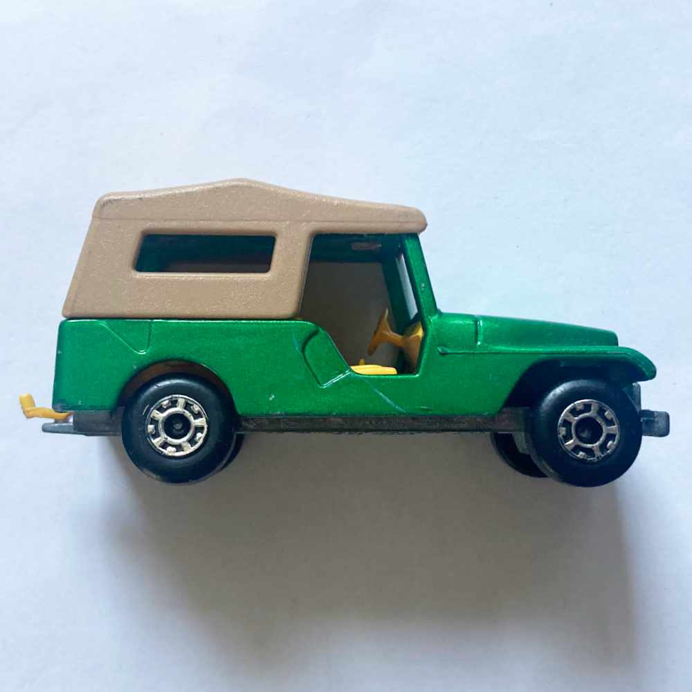 Matchbox | Superfast No 53 Jeep CJ6 grünmetallic / beiges Dach - ohne Verpackung