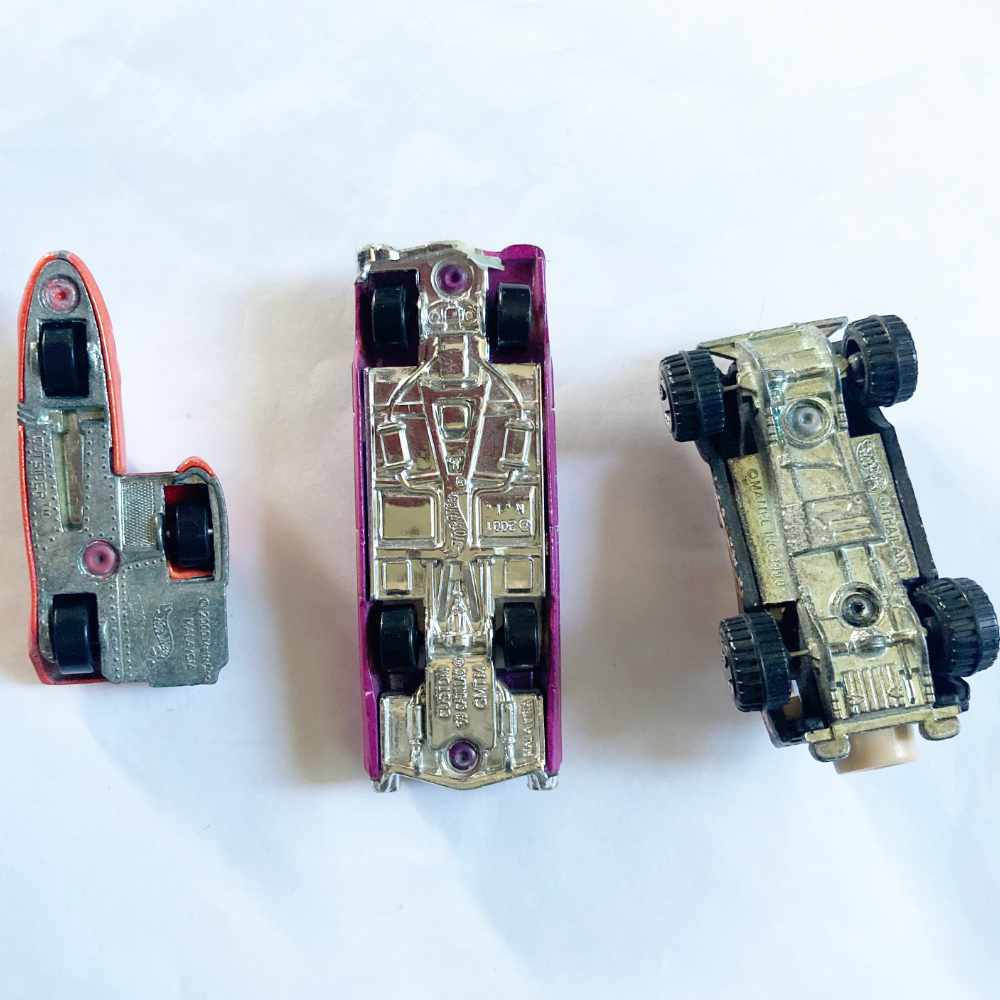 Hot Wheels | Bundle: Jeep, Custom Cadillac, Outsider - ohne Verpackung/beschädigt