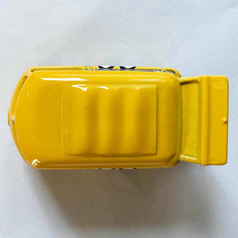 Hot Wheels | Kool Kombi MOON EYES gelb - ohne Verpackung