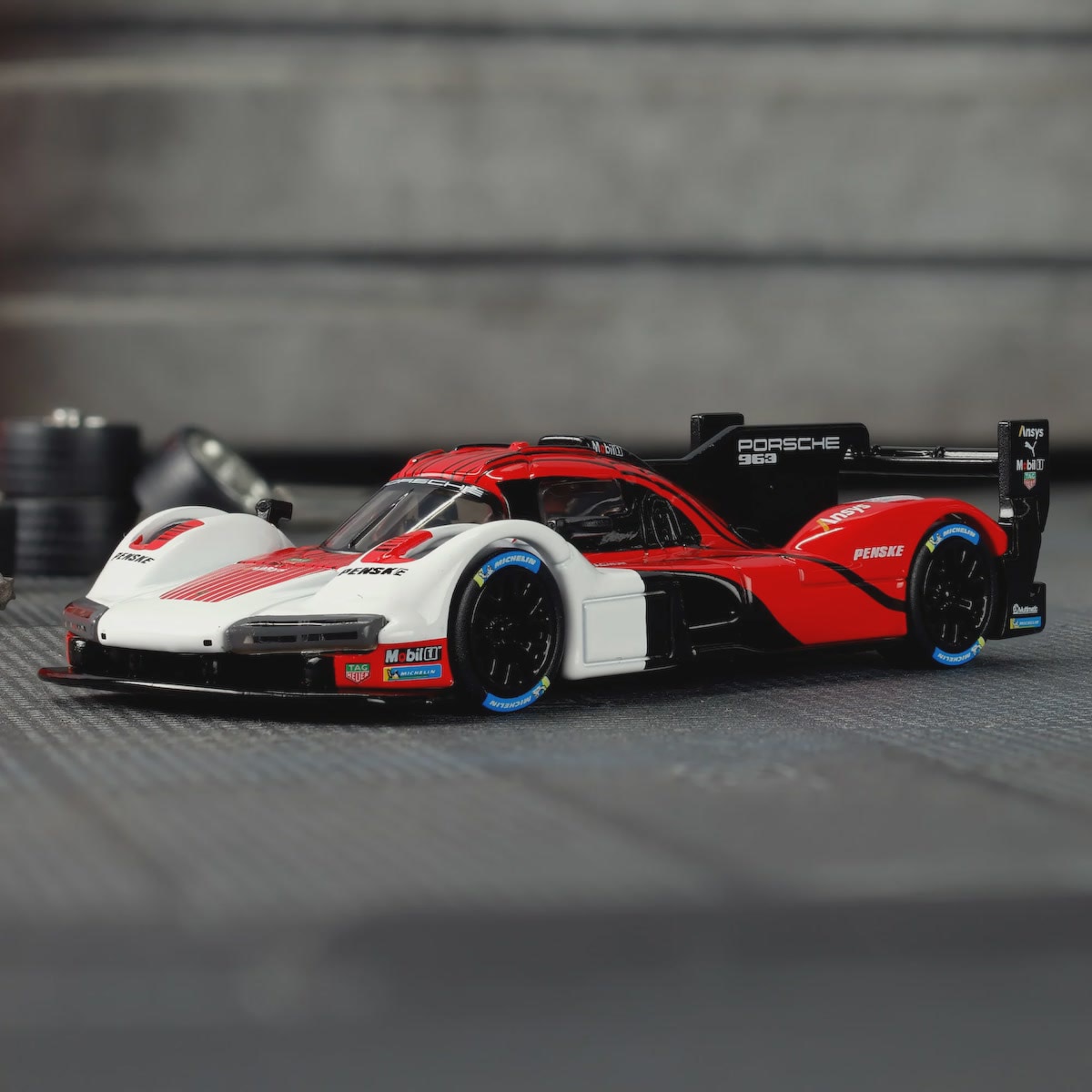 Hot Wheels | Elite 64 Porsche 963 red/black/white