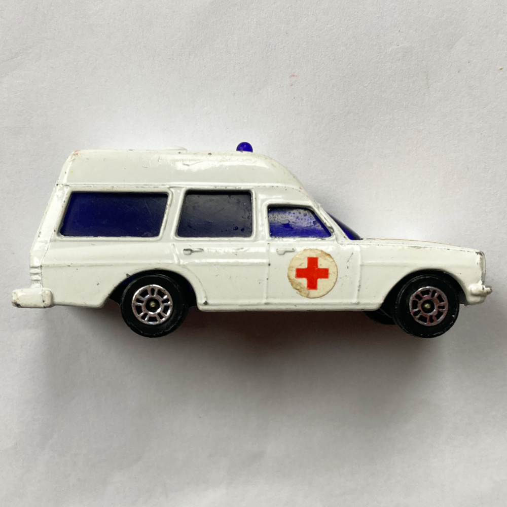 Corgi Juniors | Mercedes-Benz BINZ Ambulance weiß - ohne Verpackung