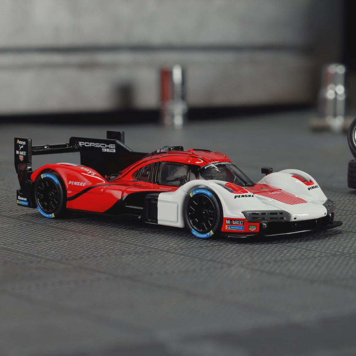 Hot Wheels | Elite 64 Porsche 963 red/black/white