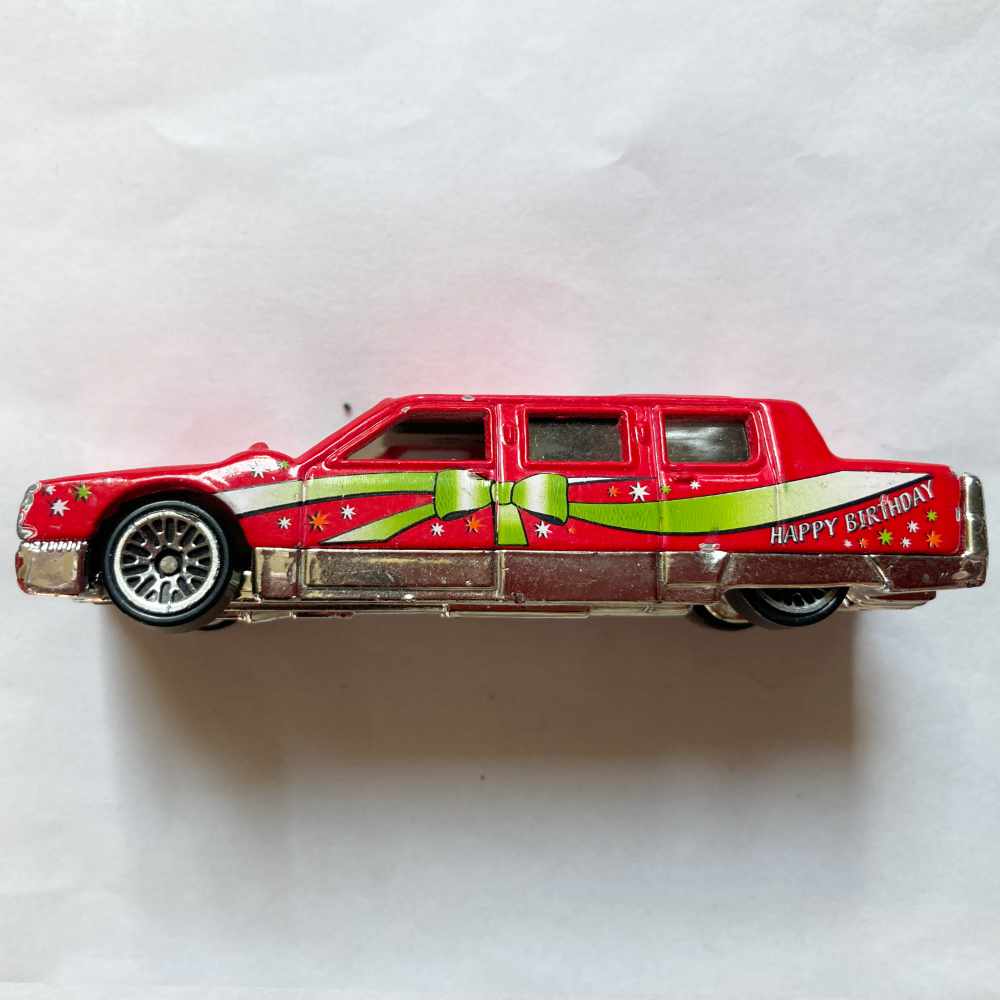 Hot Wheels | Limozeen rot HAPPY BIRTHDAY 2001 - ohne Verpackung