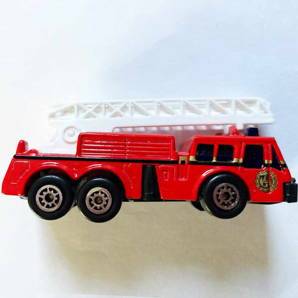 Maisto | Feuerwehr Drehleiter rot - ohne Verpackung