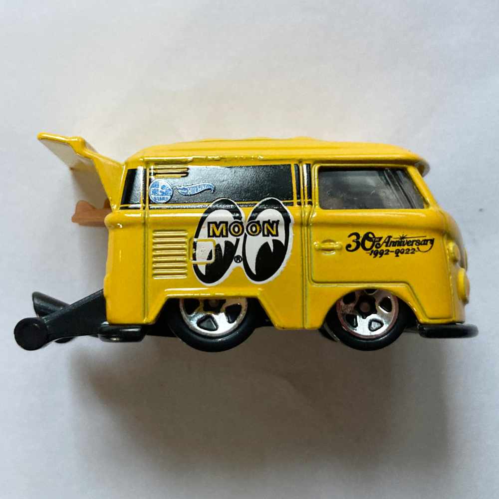 Hot Wheels | Kool Kombi MOON EYES gelb - ohne Verpackung
