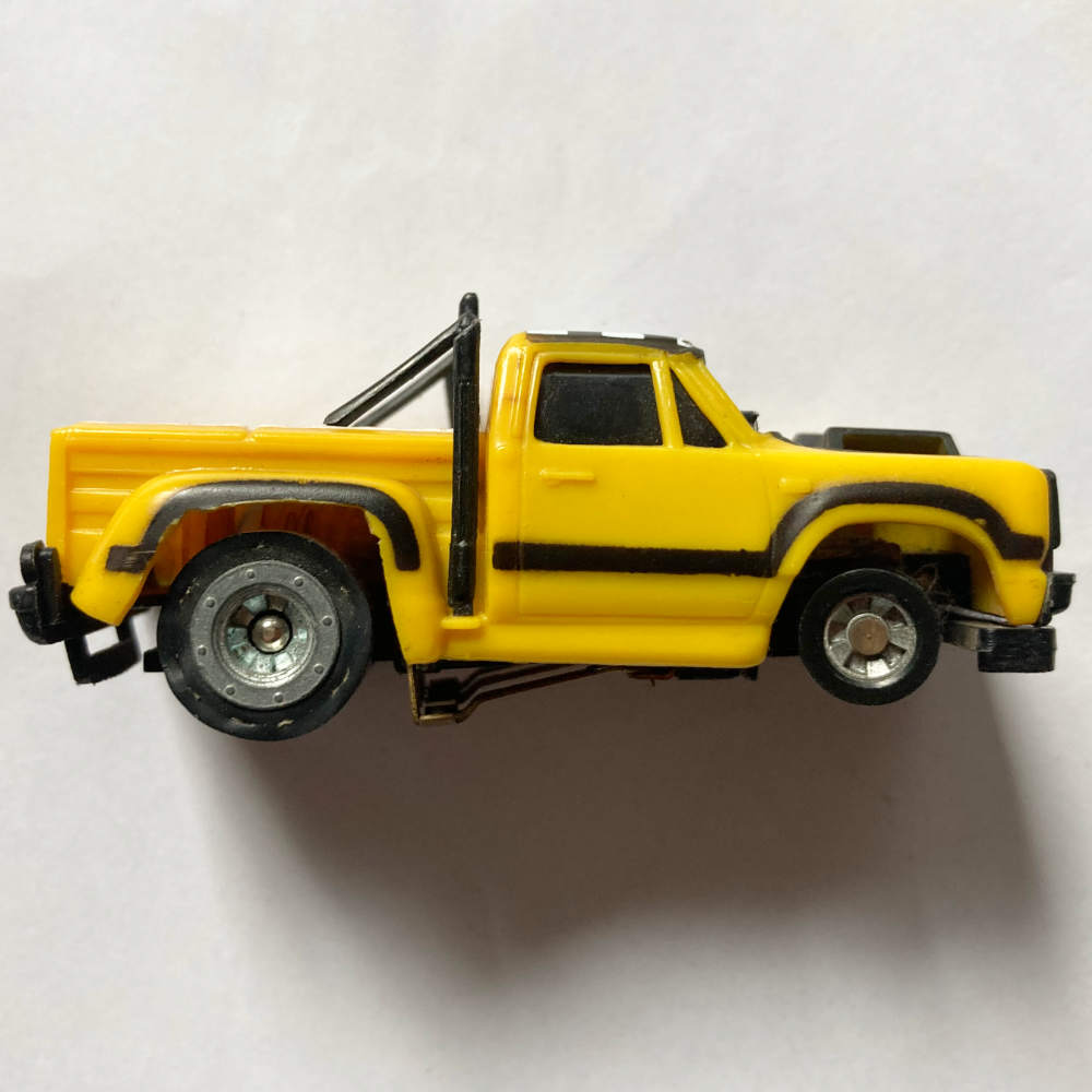 TCR | Jam Car Slot Racer 1977 Dode Warlock Pickup gelb/schwarz - ohne Verpackung