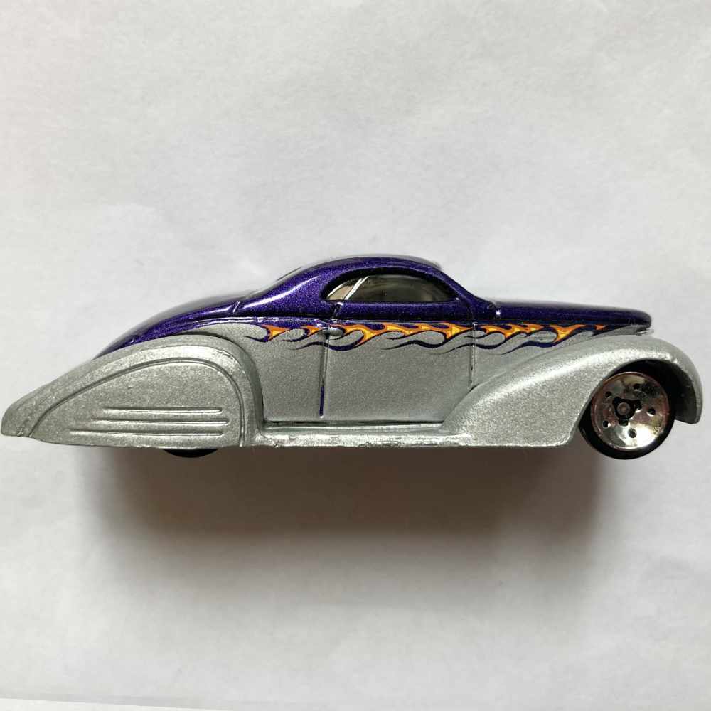 Hot Wheels | Swoop Coupe Metalflake Purple/Metalflake Silver 2006 - ohne Verpackung