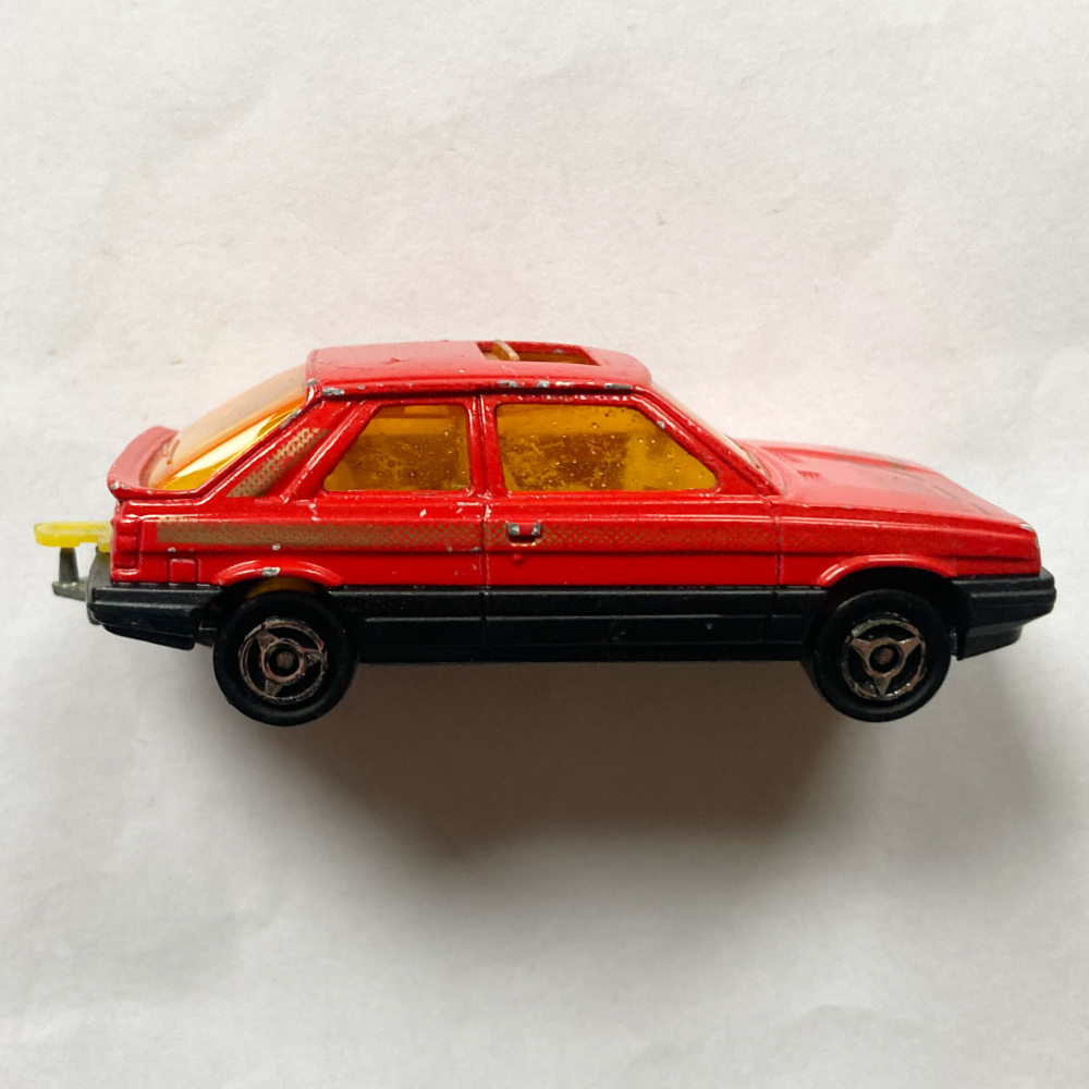 Majorette | No 275 Renault 11 rot - ohne Verpackung