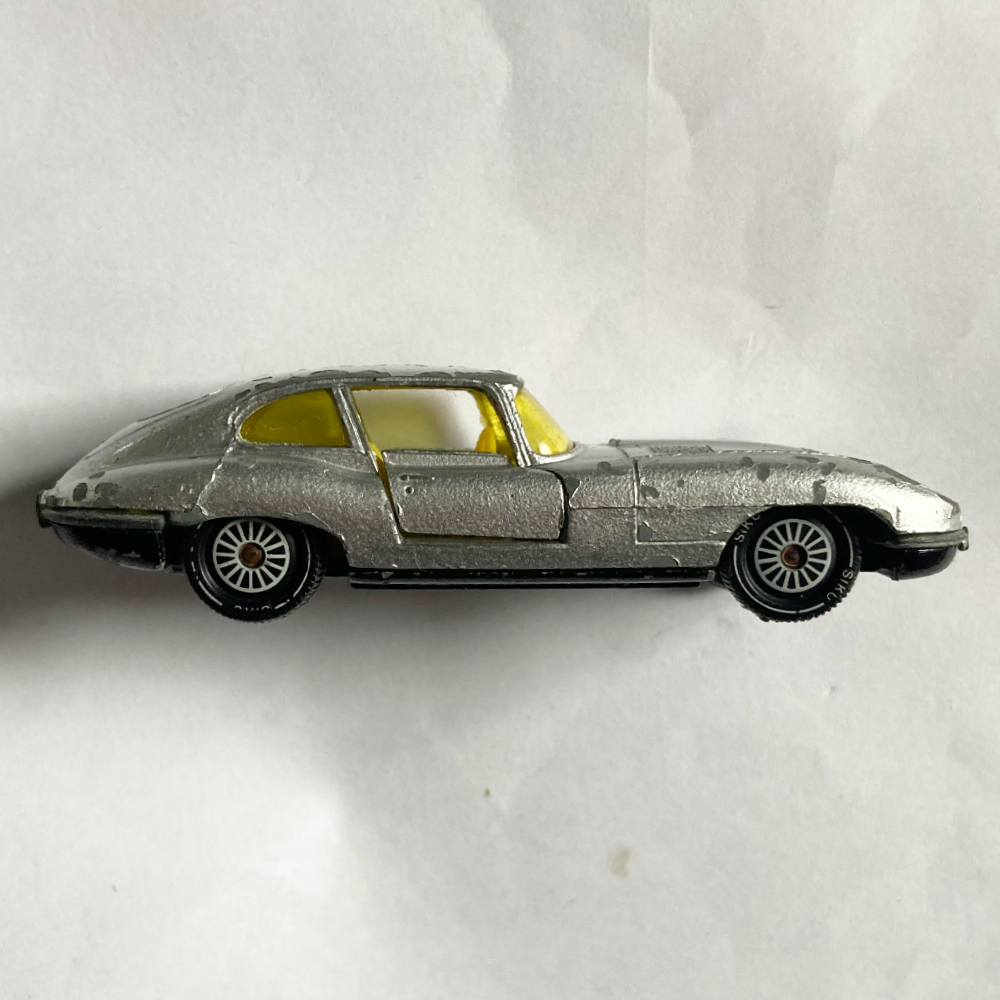 Siku | V294 Jaguar E 2+2 silber - ohne Verpackung