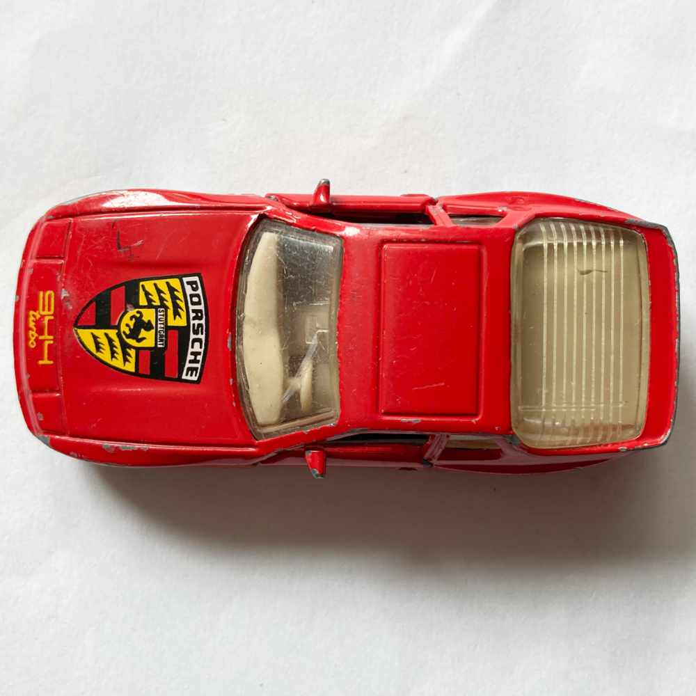 Matchbox | Porsche 944 Turbo rot - ohne Verpackung