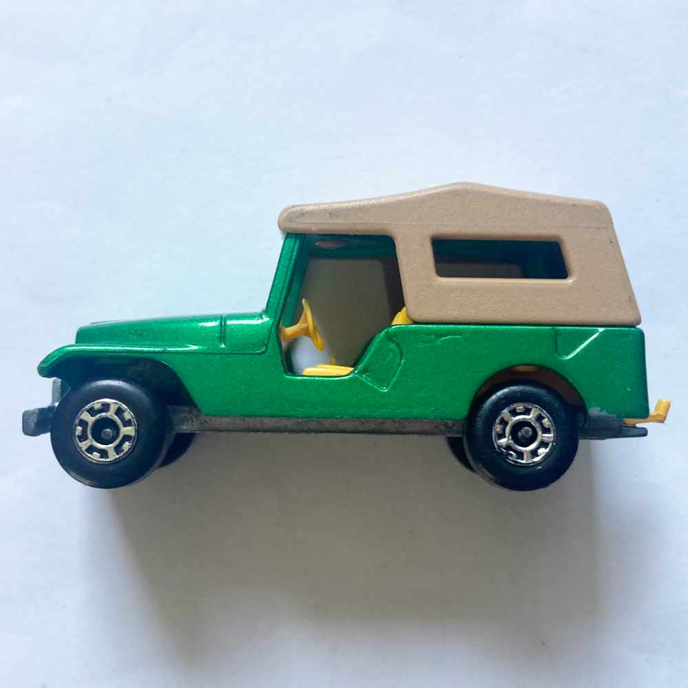 Matchbox | Superfast No 53 Jeep CJ6 grünmetallic / beiges Dach - ohne Verpackung