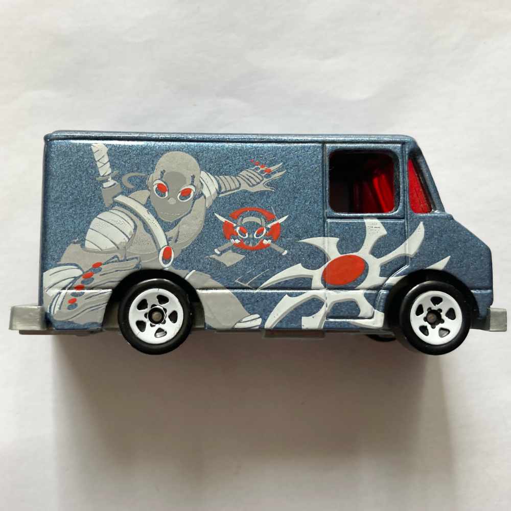 Hot Wheels | Combat Ambulance Metalflake Blue-Gray 2006 - ohne Verpackung