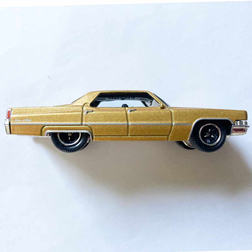 Matchbox | Cadillac Sedan DeVille gold 2008 - without packaging