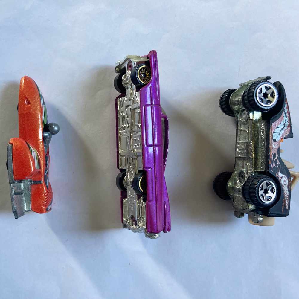 Hot Wheels | Bundle: Jeep, Custom Cadillac, Outsider - ohne Verpackung/beschädigt
