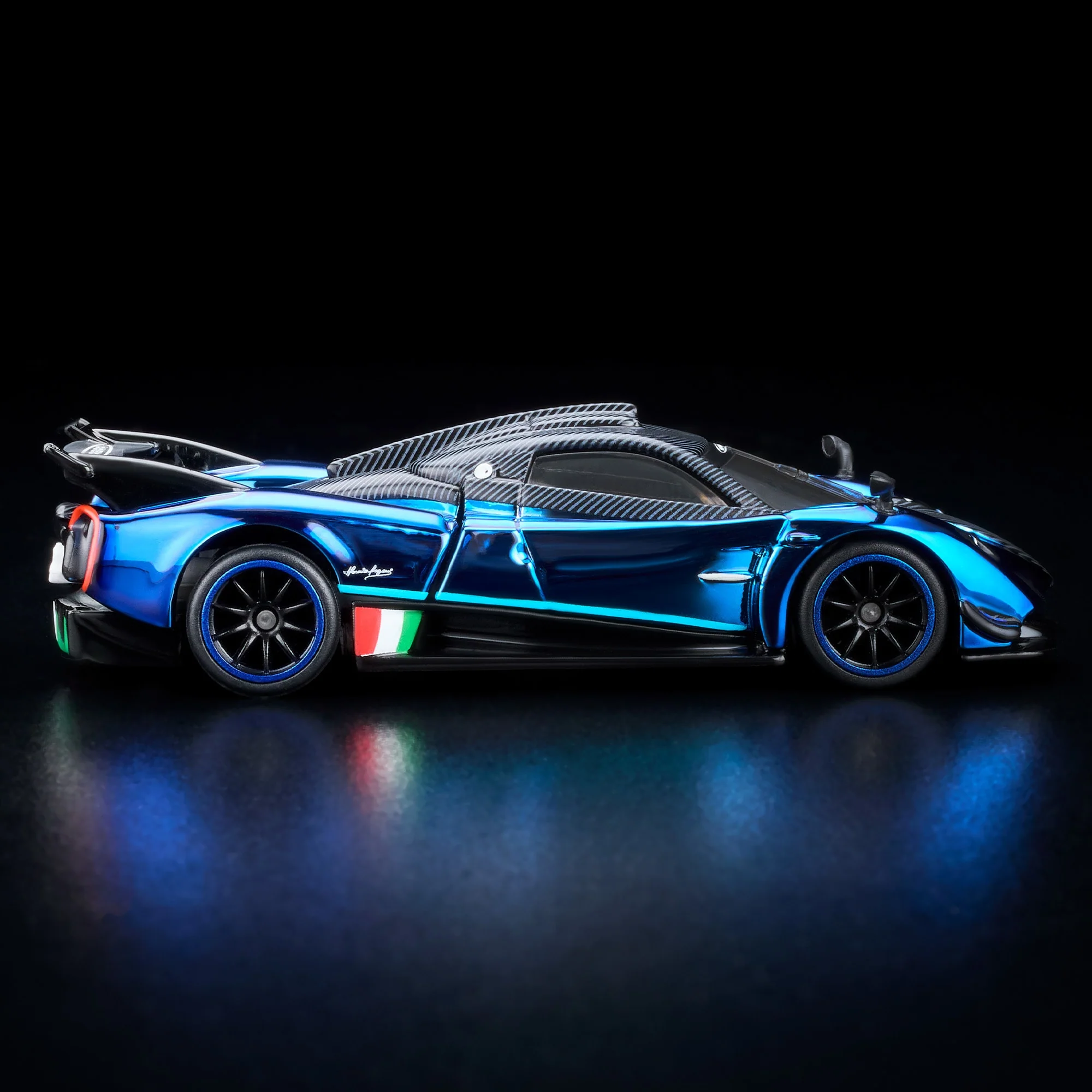 Hot Wheels | 2024 Hot Wheels Collectors RLC Exclusive 2021 Pagani Huayra R Spectraflame indigo blue