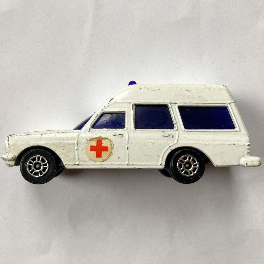 Corgi Juniors | Mercedes-Benz BINZ Ambulance weiß - ohne Verpackung