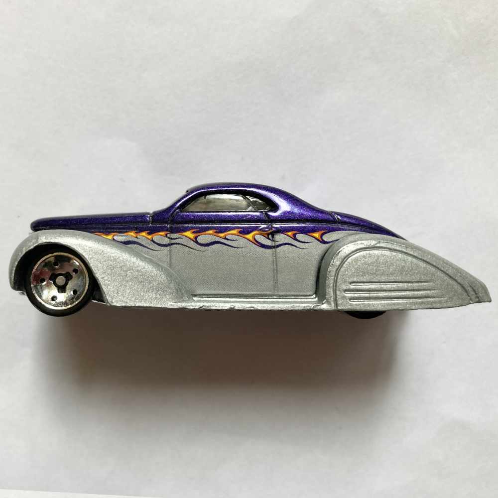 Hot Wheels | Swoop Coupe Metalflake Purple/Metalflake Silver 2006 - ohne Verpackung
