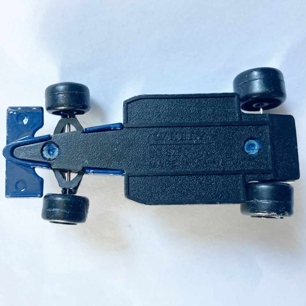 Welly | No 8250 Formel 1 Rennwagen LABATTA dunkelblau - ohne Verpackung