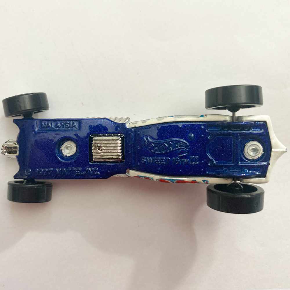 Hot Wheels | Sweet 16 II weiß 2006 - ohne Verpackung