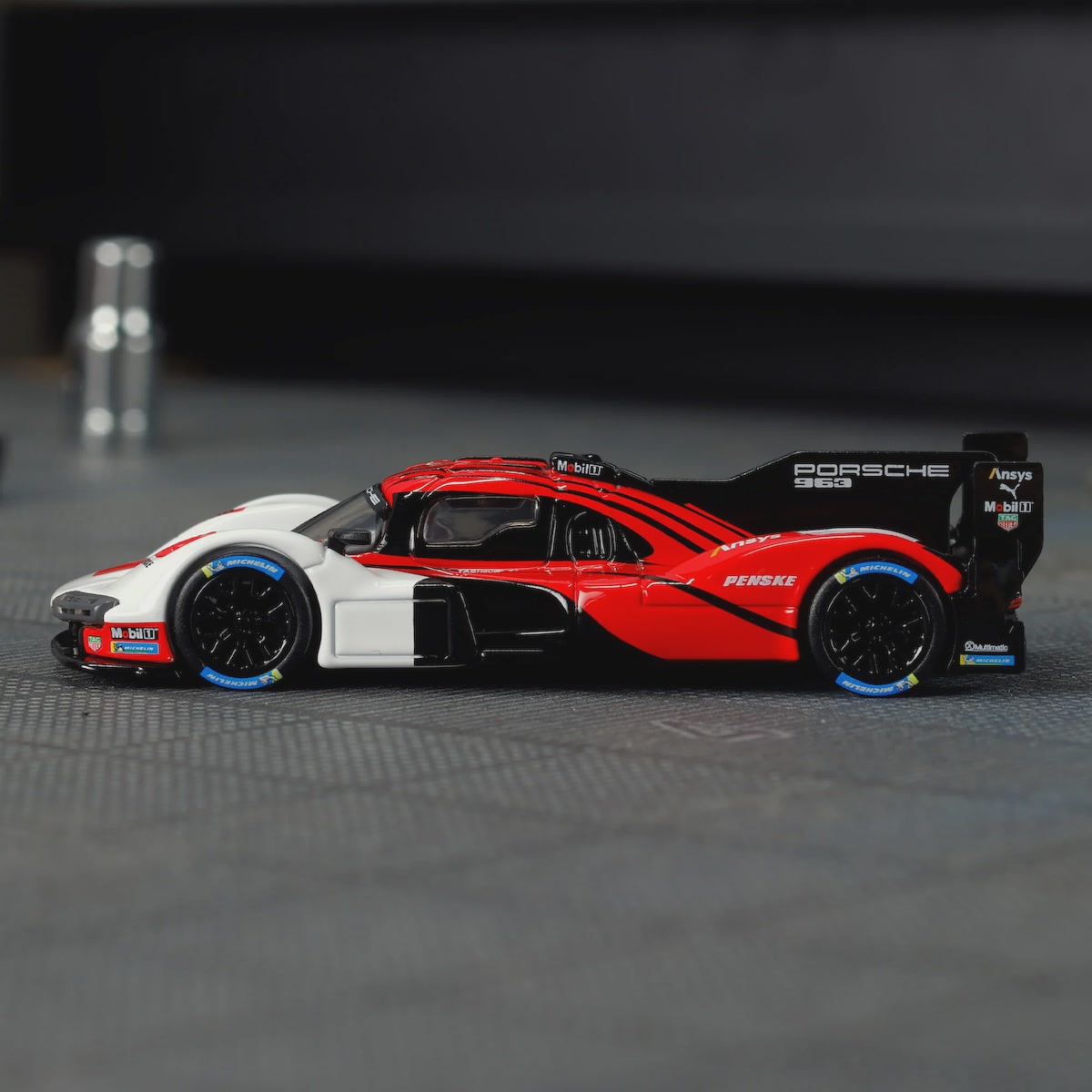 Hot Wheels | Elite 64 Porsche 963 red/black/white