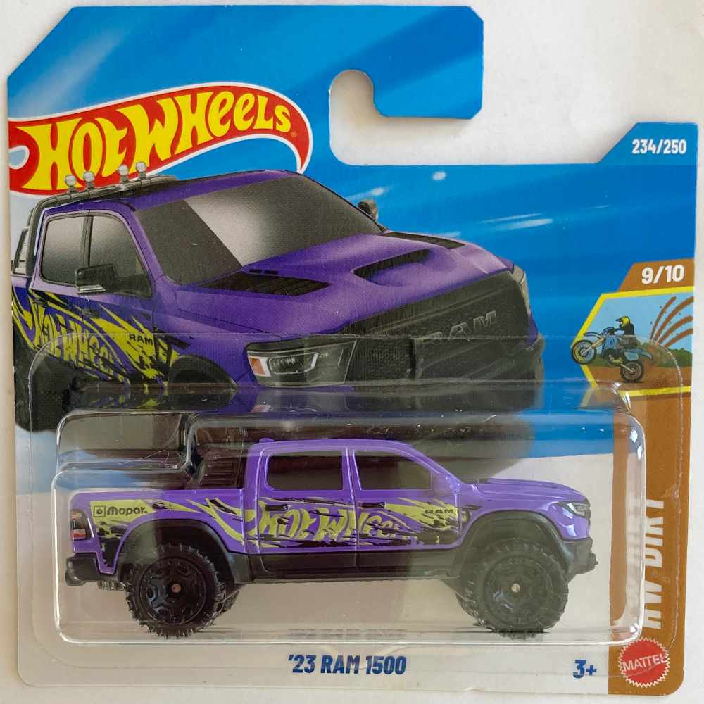 Hot Wheels | ‘23 RAM 1500 violett
