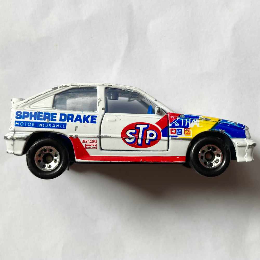 Matchbox | Vauxhall Astra GTE / Opel Kadett GSI STP weiß- ohne Verpackung